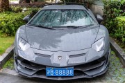 大连车牌号88888引发抢购热潮，车牌靓号背后的故事引人关注