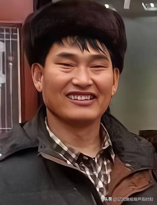 大衣哥喜提车牌靓号,网友直呼:这运气太让人羡慕了!