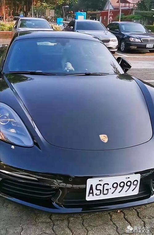 西班牙车牌8888引热议,靓号背后的传奇故事