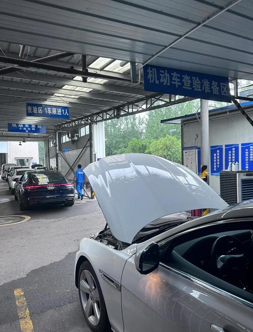 成都车牌靓号价格:竟高达XX万元!