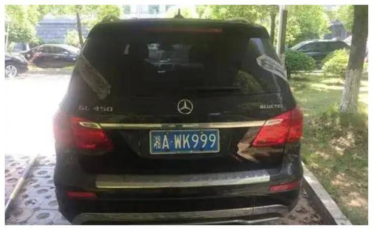 上海车牌风云!999999靓号车牌横空出世,车主背景成谜!”