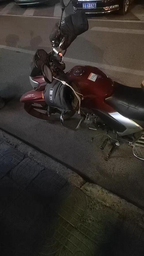 深圳外卖小哥无牌骑行,城市交通管理面临新挑战