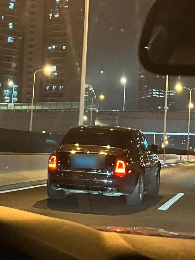 沪A88888:车牌中的传奇,上海的骄傲