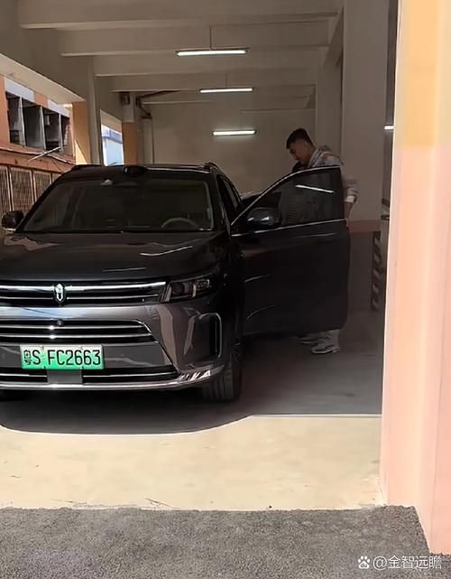 广安最牛车牌号x33333,车主身份曝光,网友直呼羡慕!