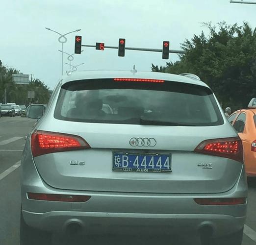 车牌神号54321,车主喜提幸运人生!