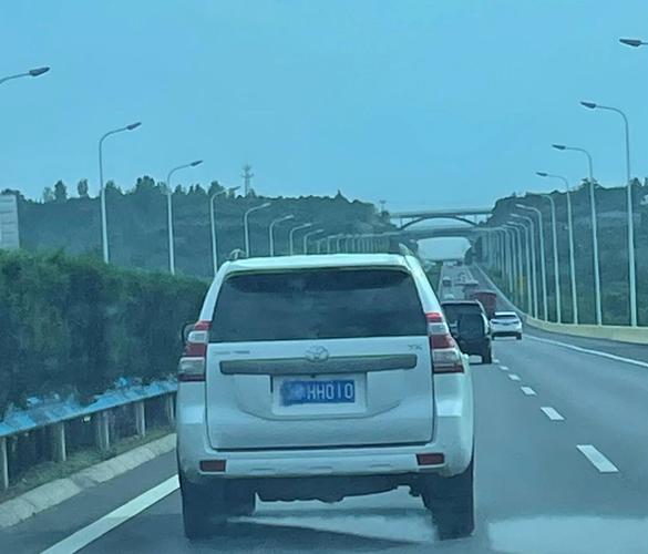 车牌号O与0傻傻分不清?教你一招轻松区分!