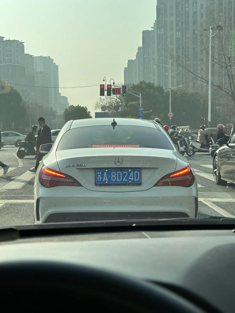 南京车牌靓号88888888”,个人转让,错过不再!”