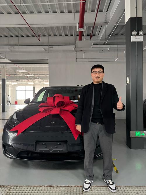 京A84车主喜提百万豪车,引发网友热议!