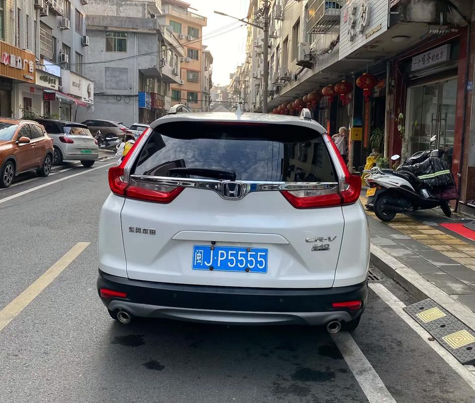 泉州车牌新潮流:靓号车牌引发热议,车牌文化再升级