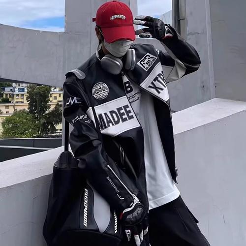 潮流新趋势:摩托车牌照前装,个性定制风潮来袭!
