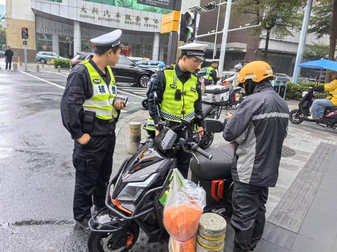 电动车遮挡车牌成新现象,安全与监管面临严峻挑战!