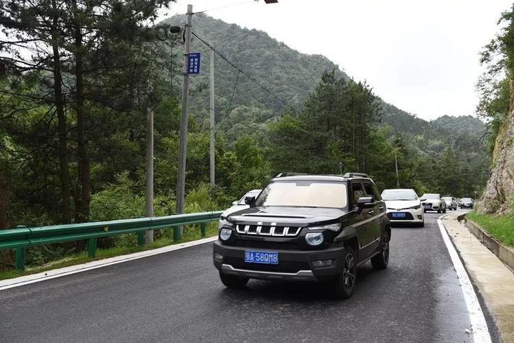 北京油牌车主换电车热潮来袭:车牌置换绿色出行新选择!
