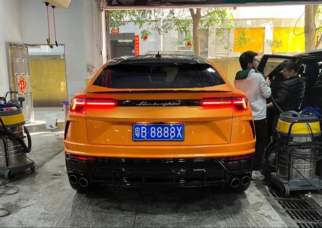 深圳车牌靓号价格:一牌难求,价值几何?