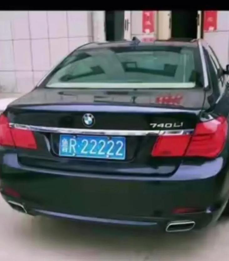 武汉4S店车牌号爆火,车牌价值堪比豪车!