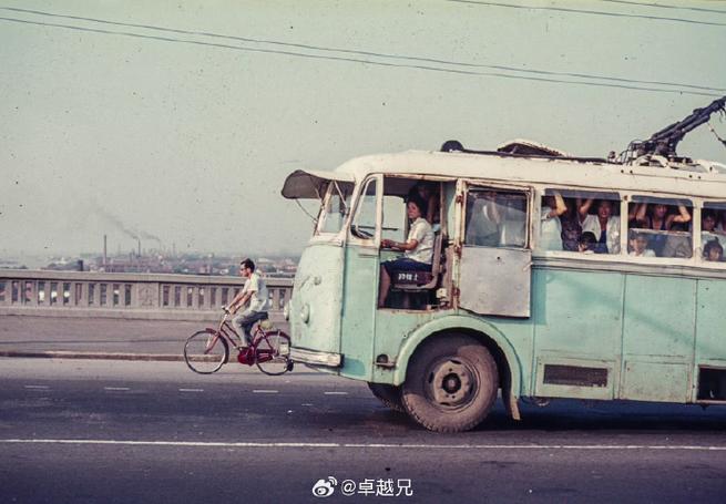 武汉电车车牌靓号:见证城市变迁的流动记忆