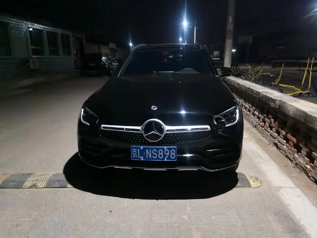 车牌传奇:9818号,一路领航的幸运之光
