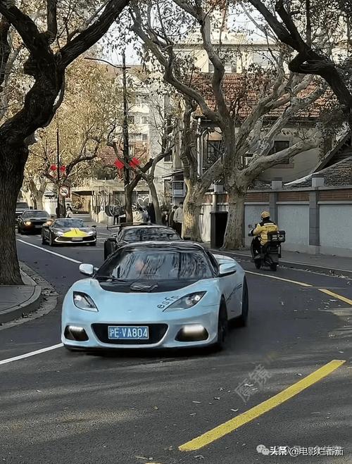 神秘车牌R惊现街头,我国这款热门豪车!