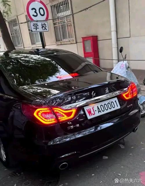 神秘车牌bd00001:车主身份曝光,引发网友热议!
